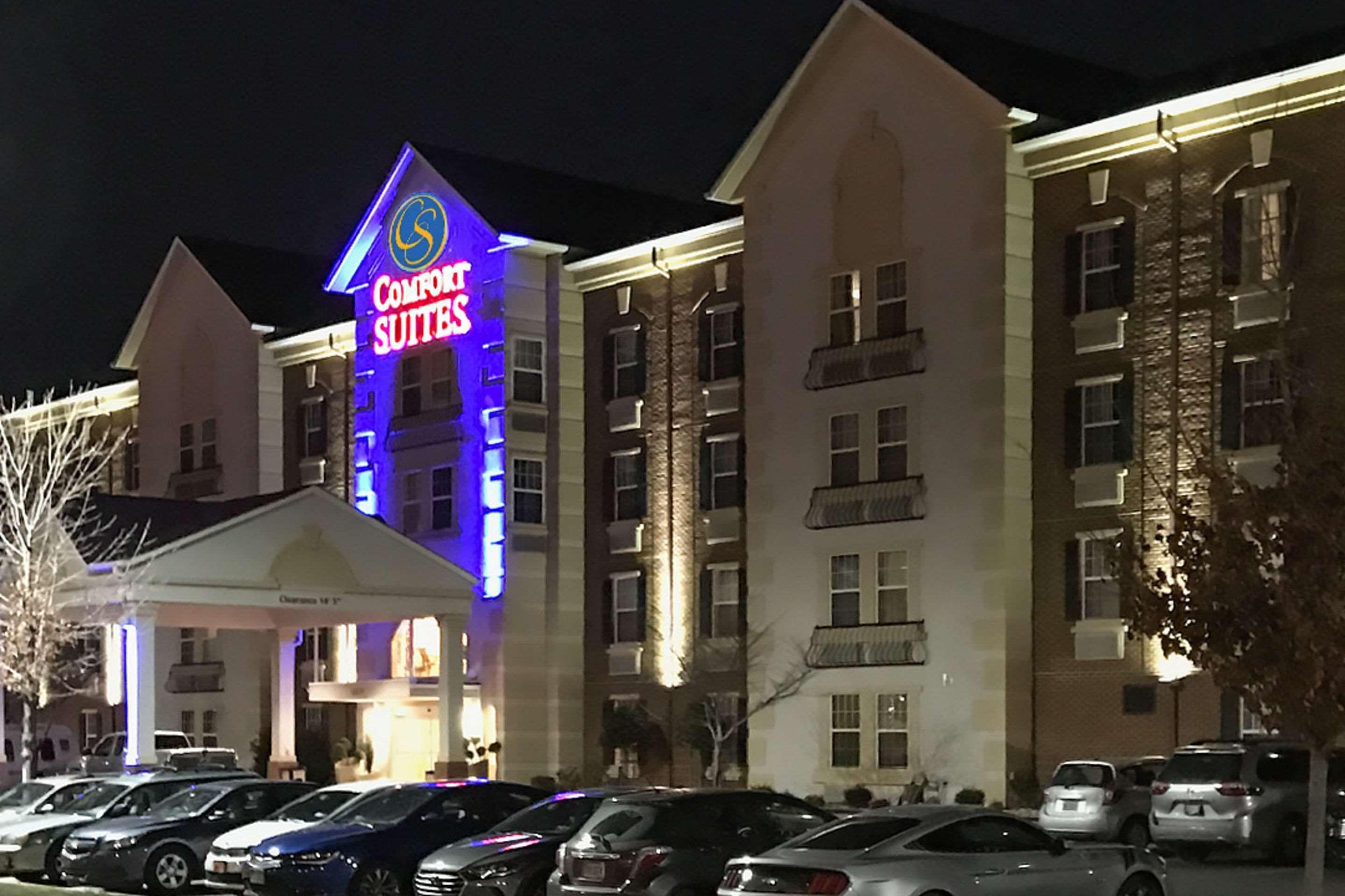 Comfort Suites Newport News Airport Экстерьер фото
