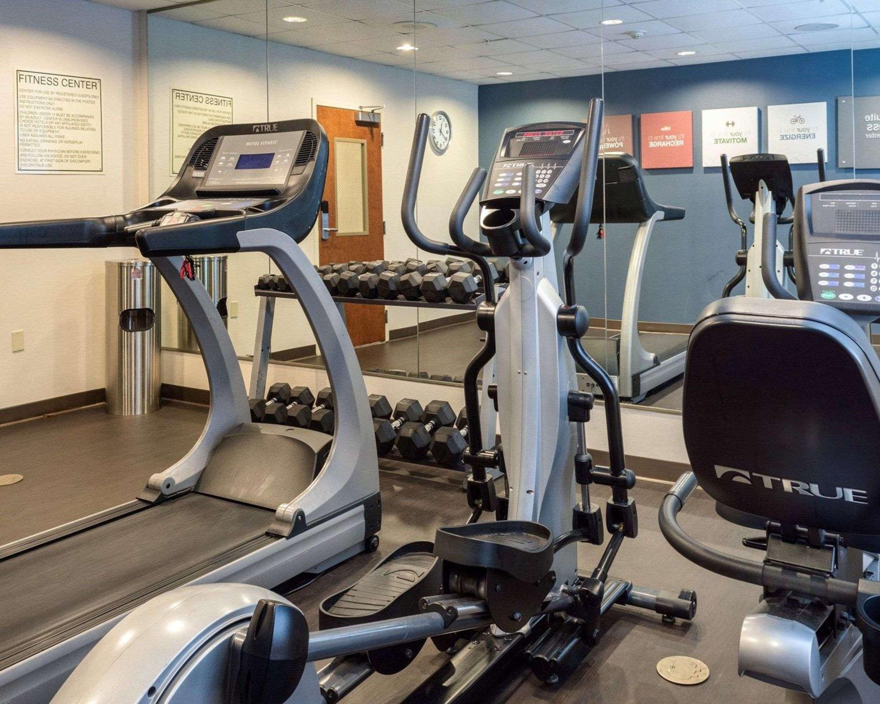 Comfort Suites Newport News Airport Экстерьер фото