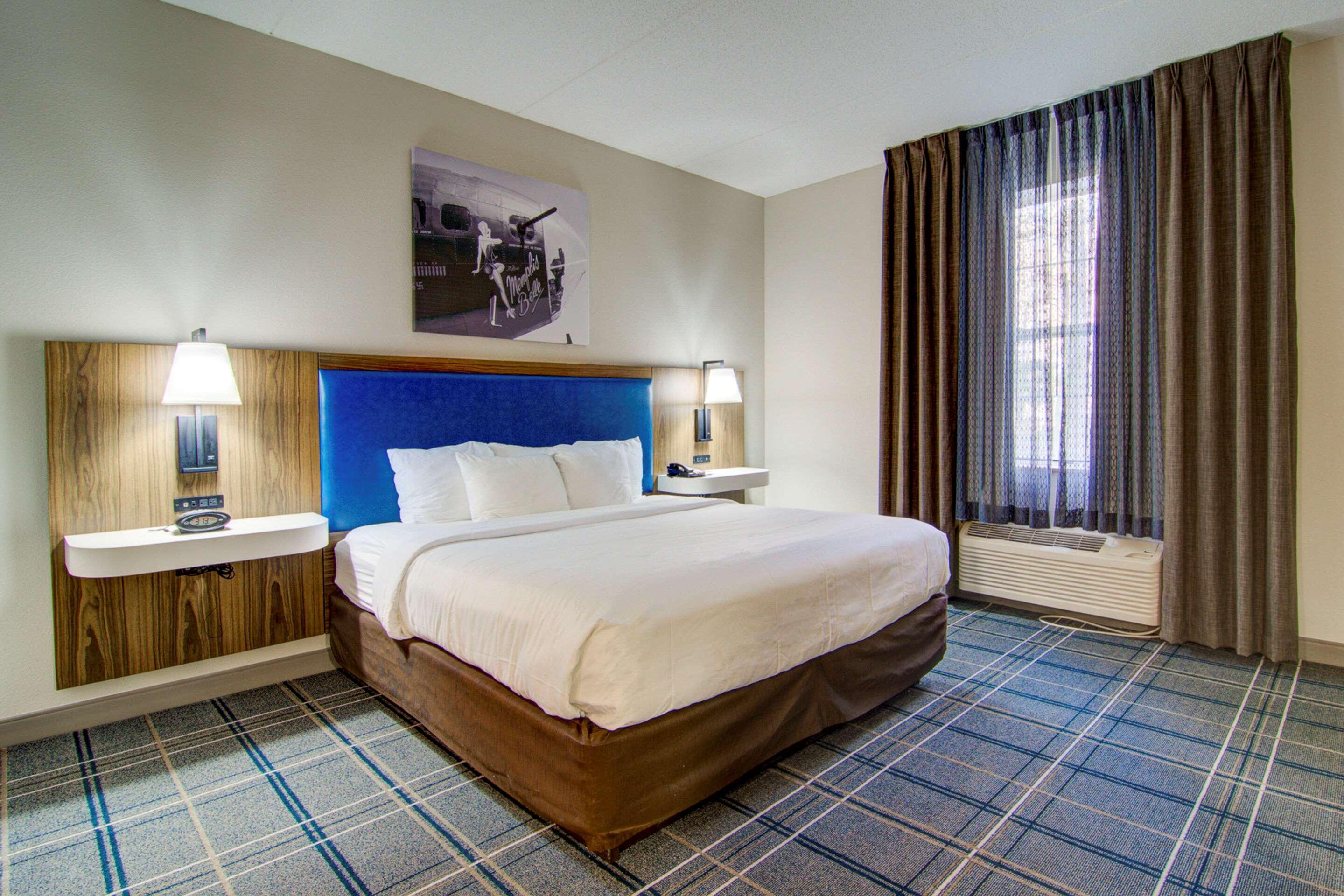 Comfort Suites Newport News Airport Экстерьер фото