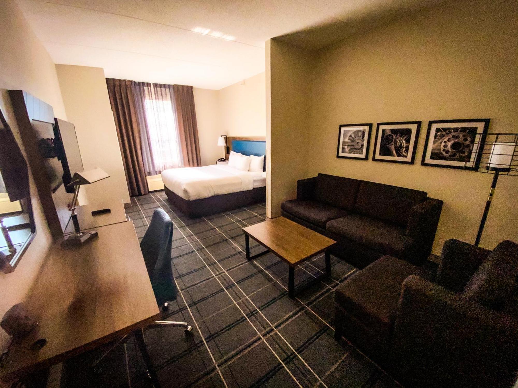Comfort Suites Newport News Airport Номер фото
